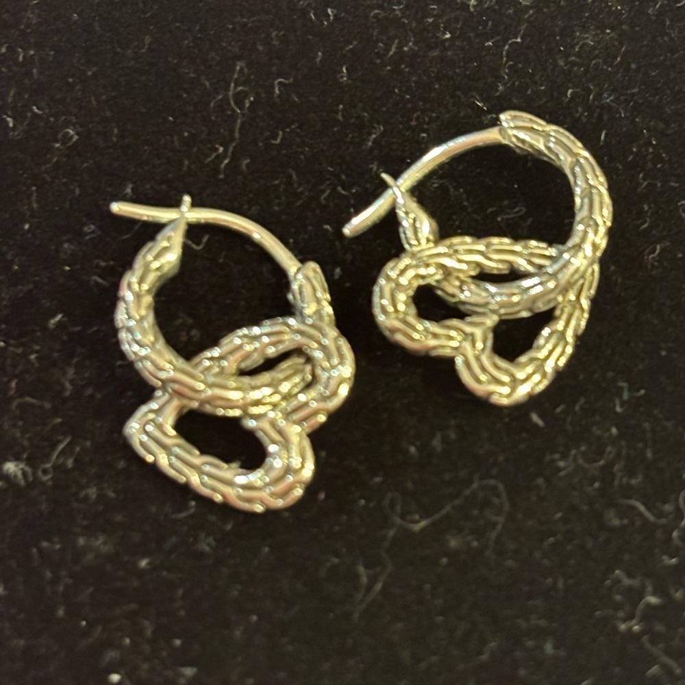Authentic! John Hardy Silver Manah Heart Earrings - Picture 5 of 5
